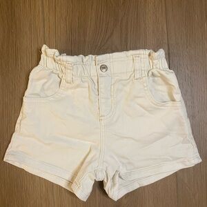 Zara Off-White Elastic Waist Paper Bag Shorts Girl’s Size 3-4Y